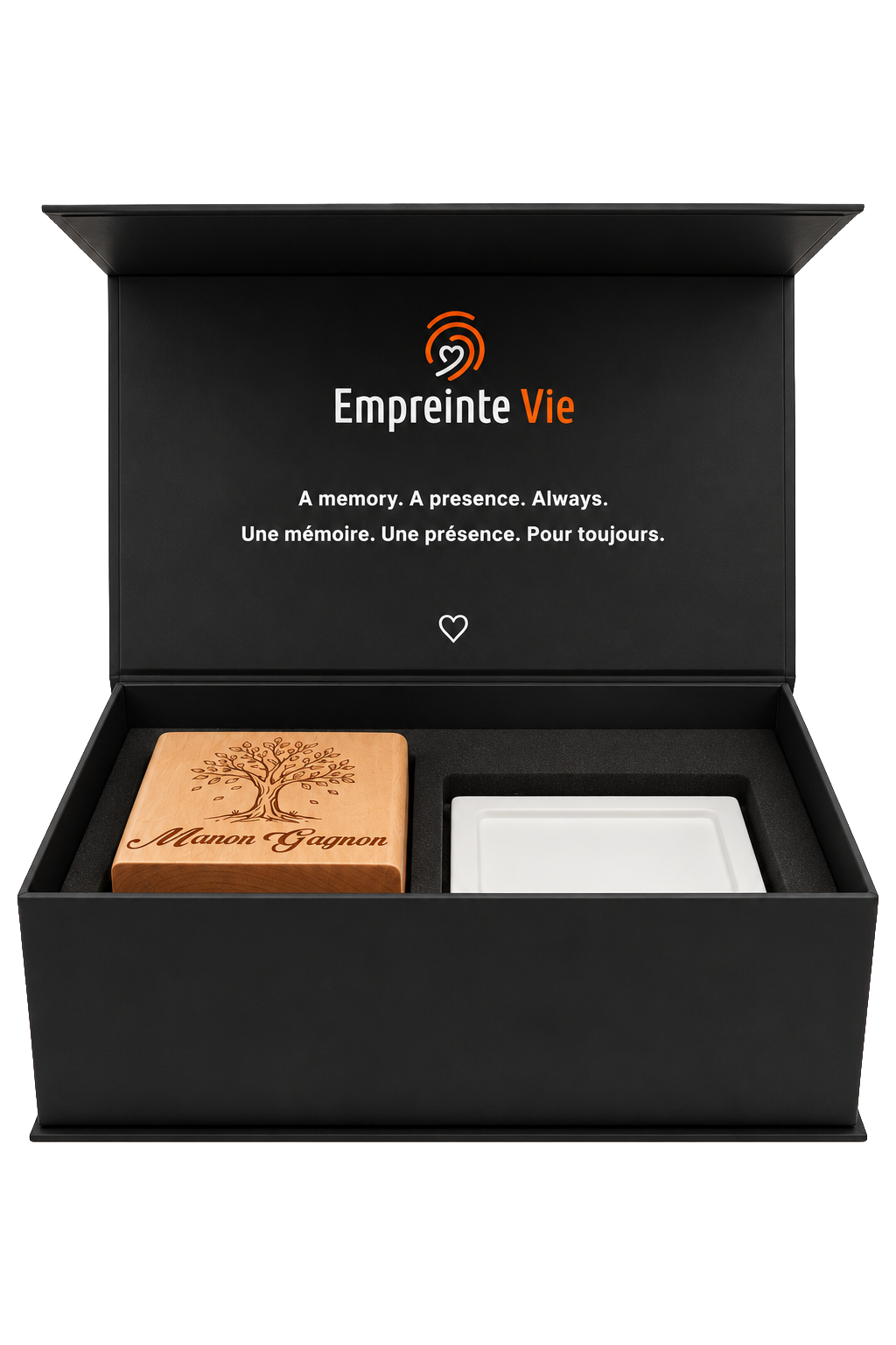 Empreinte Vie QR cube presented in its case